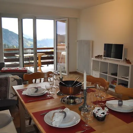 - Swiss Alps - Fully Renovated ! * 莱森